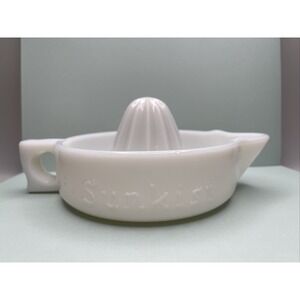 Vintage McKee Sunkist Milk Glass White Juicer Citrus Orange Lemons USA Pat 68764